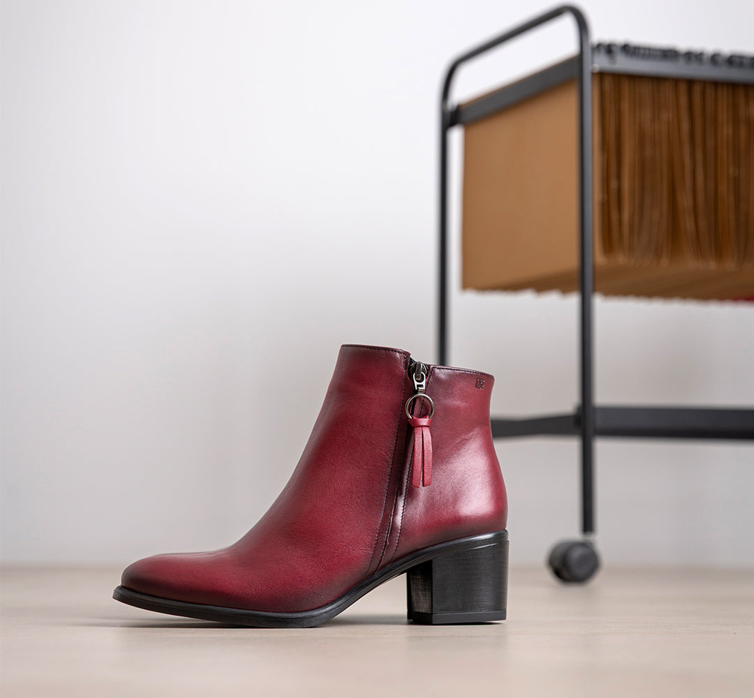 LEXI D8606 Burgundy Ankle Boot